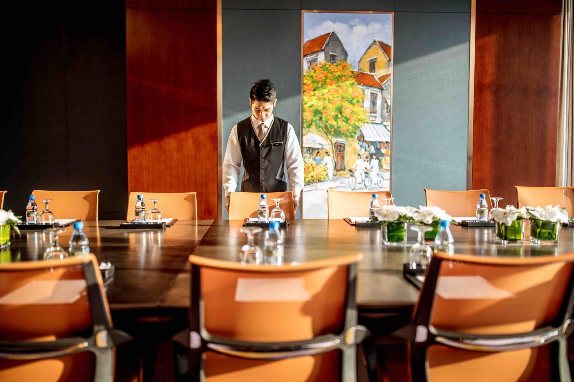 Intercontinental Hanoi Landmark72 By Ihg Exterior photo